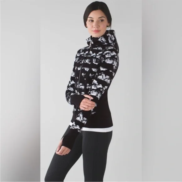 Lululemon Scuba Hoodie II Dream Rose Stripe | Neutral Blush Black | Size 6 - Picture 4 of 12